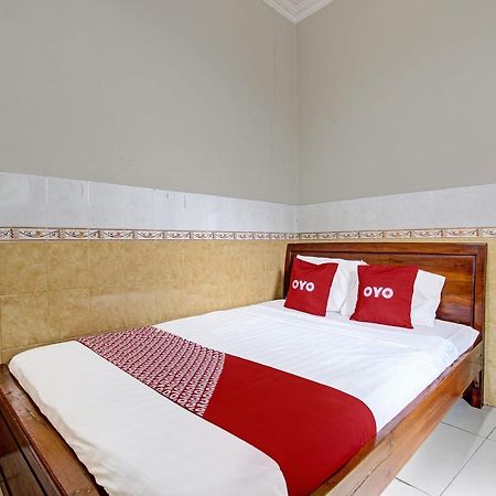 Oyo 91785 Hotel Srikandi Kalasan Tanjungtirto Kültér fotó