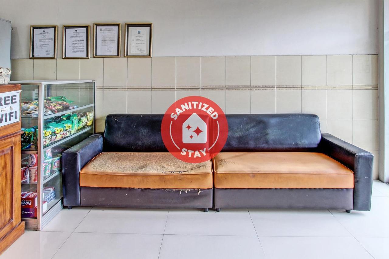 Oyo 91785 Hotel Srikandi Kalasan Tanjungtirto Kültér fotó