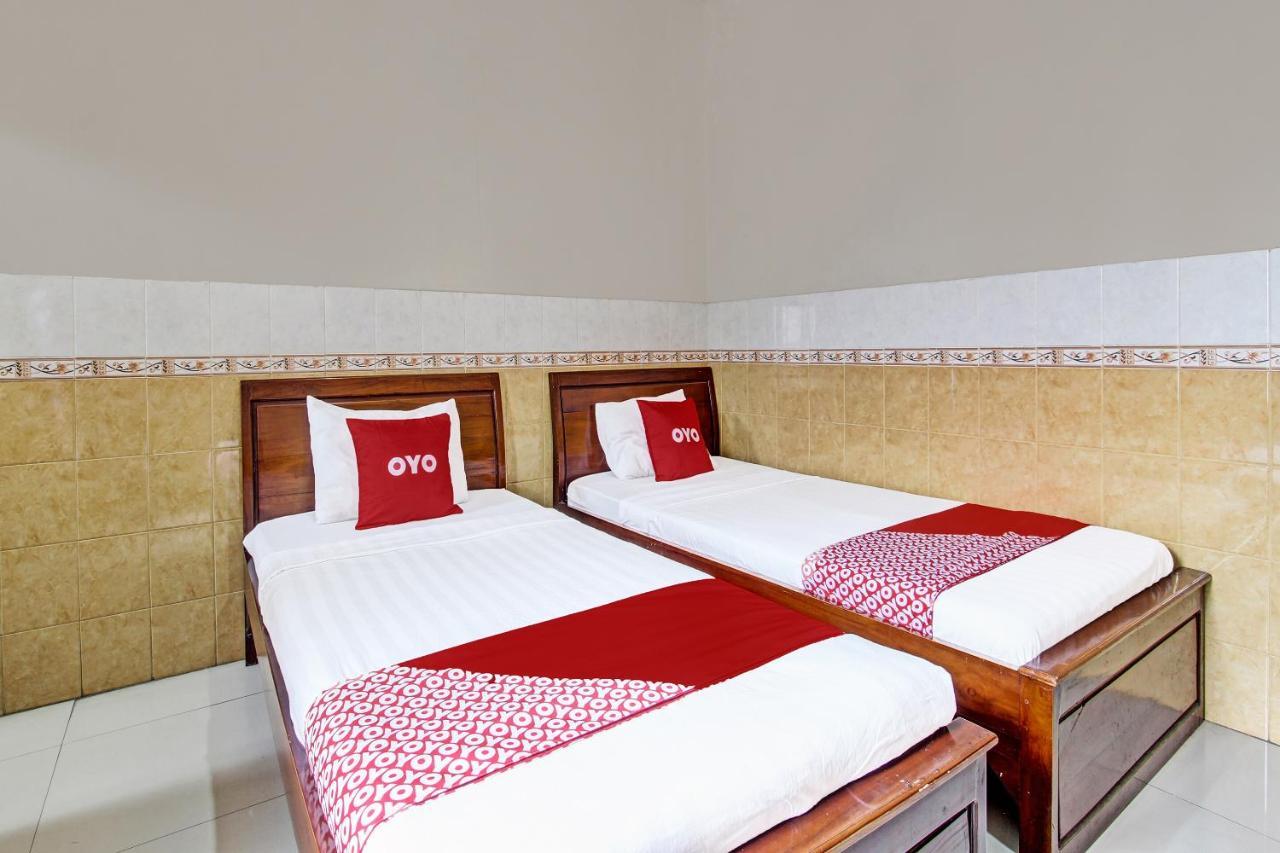 Oyo 91785 Hotel Srikandi Kalasan Tanjungtirto Kültér fotó
