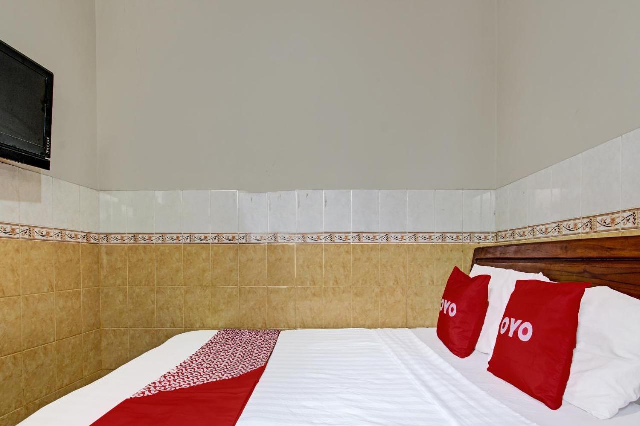 Oyo 91785 Hotel Srikandi Kalasan Tanjungtirto Kültér fotó
